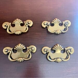 Vintage Shell Motif Brass Drawer Pulls